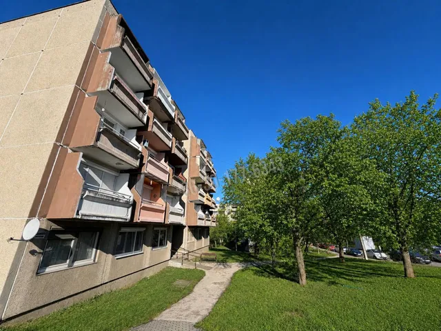 Eladó lakás Tatabánya, Gál István-lakótelep 30 nm