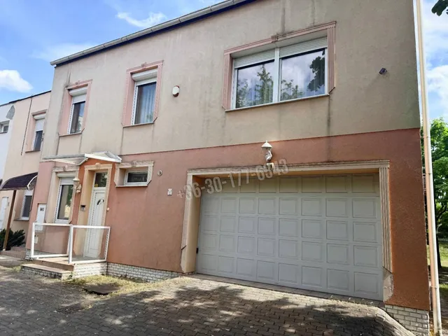 Eladó ház Tatabánya, Dózsakert 180 nm