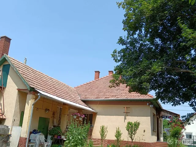 Eladó ház Tápiószele 100 nm