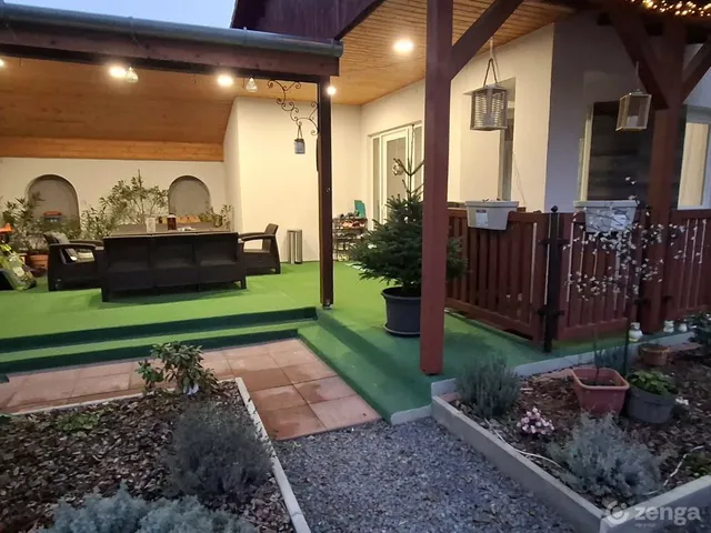 Eladó ház Nyíregyháza, Malomkert, Kéményseprő utca 220 nm