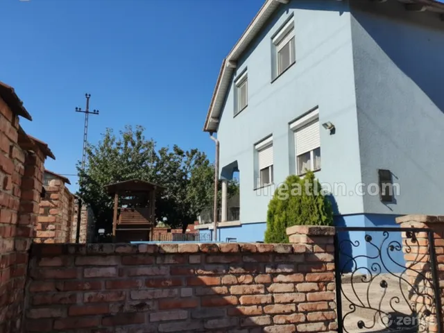 Eladó ház Kerepes 340 nm