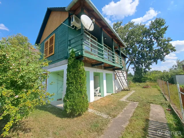 Eladó üdülő és hétvégi ház Baja, Nagypandúrsziget 60 nm