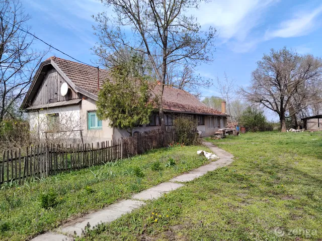 Eladó mezőgazdasági ingatlan Kardos 100 nm