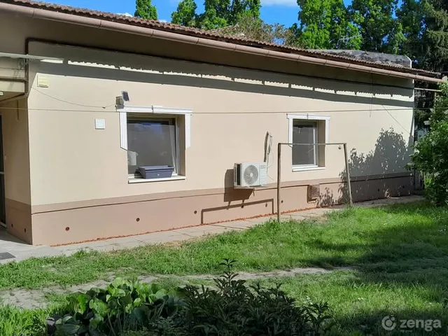 Eladó ház Békéscsaba, Belváros 32 nm