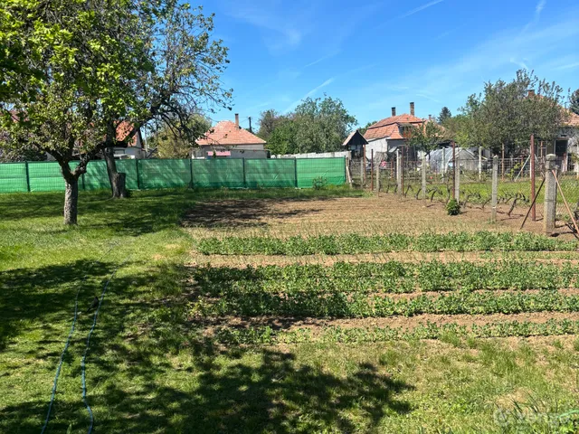 Eladó telek Aszód, Újtelep 1018 nm