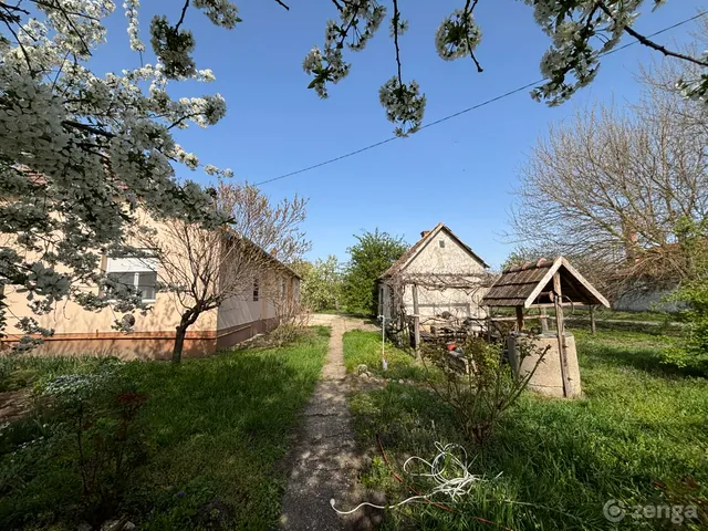 Eladó ház Cece 55 nm