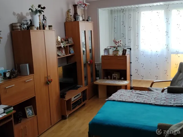 Eladó lakás Győr, Adyváros 64 nm