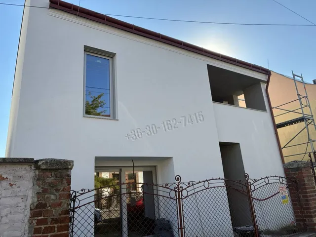Eladó lakás Pécs, Ispitaalja 86 nm