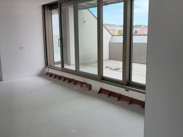 Eladó lakás Pécs, Belváros, Rákóczi út 150 nm