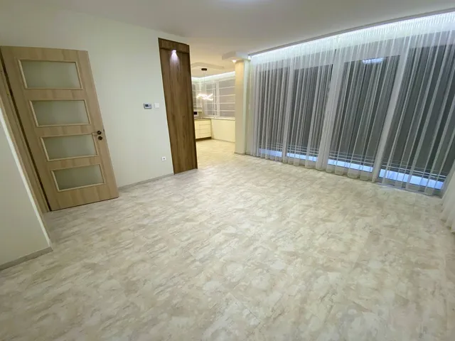 Kiadó lakás Pécs, Rókusdomb, Jurisics Miklós utca 65 nm