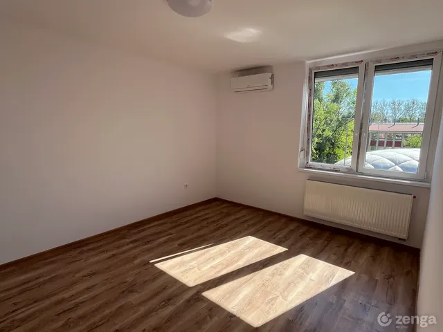 Eladó lakás Kecskemét, Széchenyiváros 38 nm