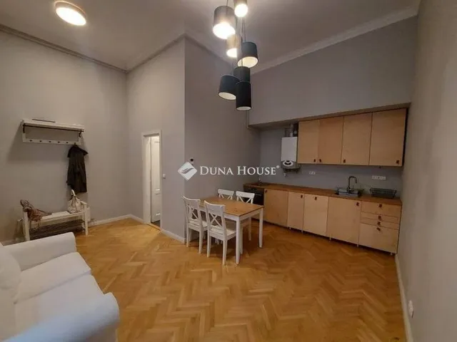 Eladó lakás Budapest VIII. kerület 42 nm