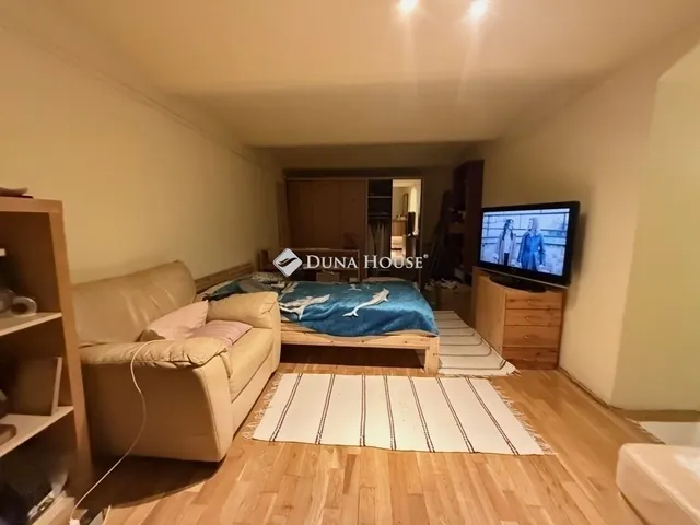 Eladó lakás Budapest VI. kerület 37 nm