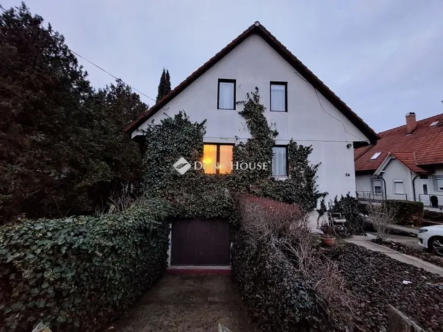 Eladó ház Budapest XVI. kerület, Kisszentmihály 180 nm