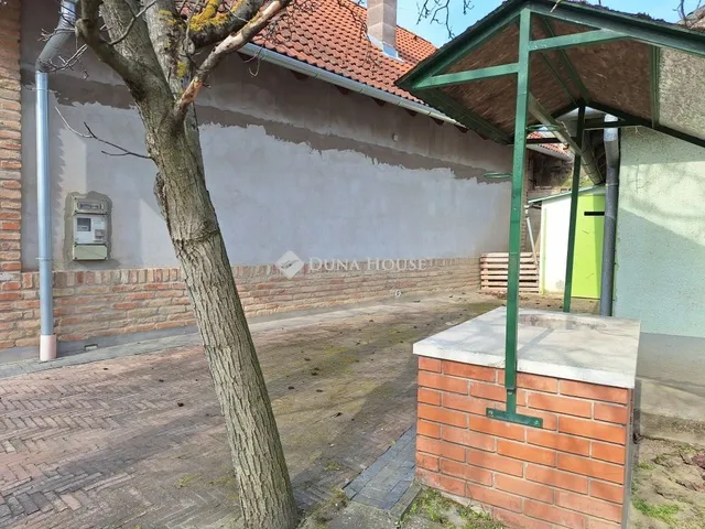 Eladó ház Bölcske 115 nm