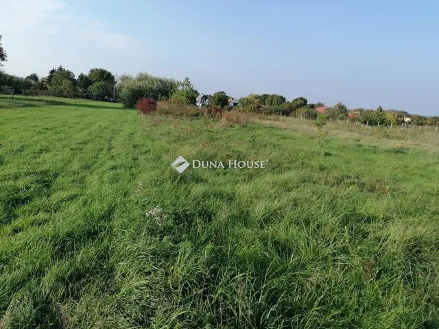 Eladó telek Bicske 999 nm
