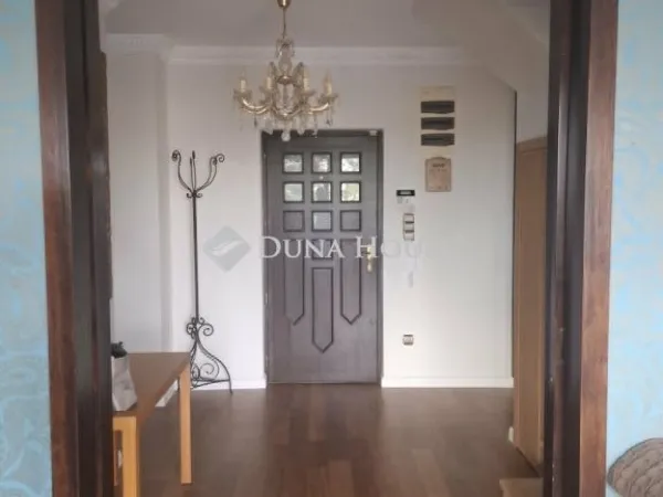Kiadó lakás Budapest XII. kerület, Németvölgy 196 nm