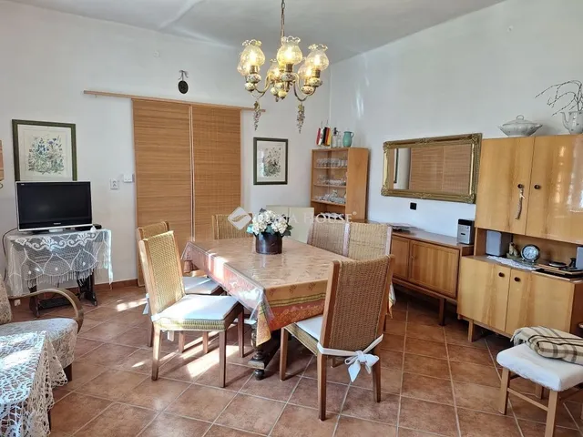 Eladó ház Zsámbék 205 nm