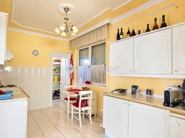 Eladó ház Budapest XV. kerület, Pestújhely 197 nm