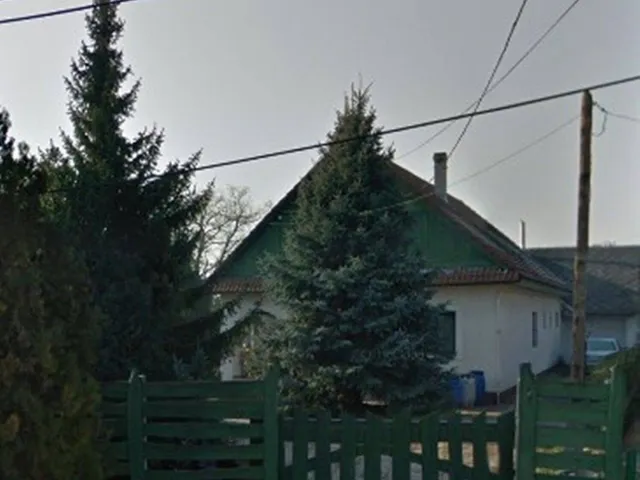 Eladó ház Szabadbattyán 210 nm