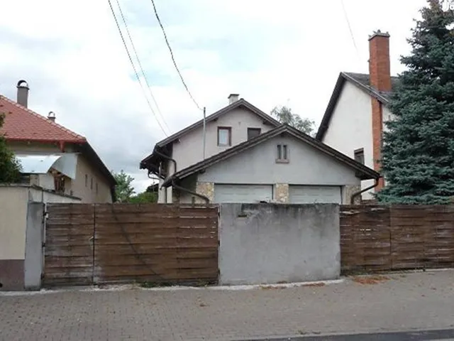 Eladó ház Tatabánya 200 nm