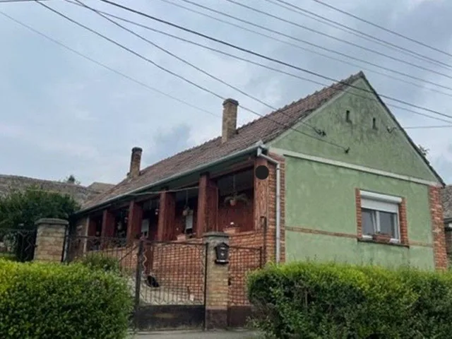 Eladó ház Lánycsók 100 nm