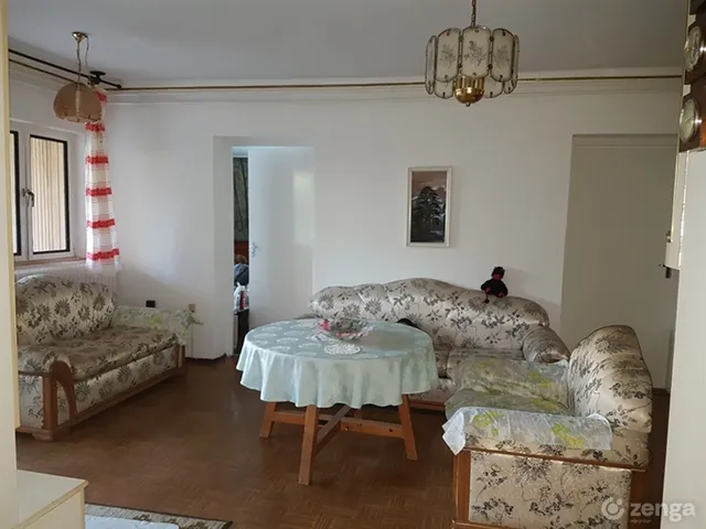 Eladó ház Budapest XVIII. kerület, Gloriett-telep 181 nm