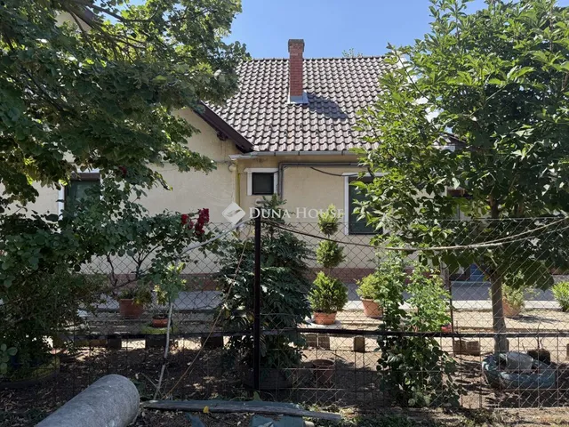 Eladó ház Battonya 191 nm