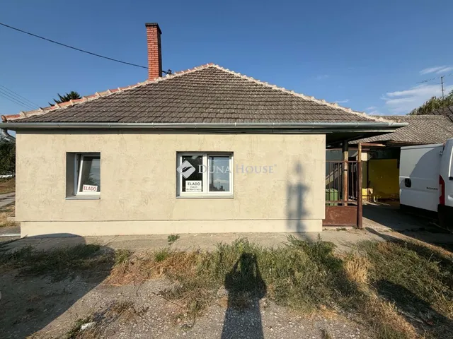 Eladó ház Bátya 70 nm
