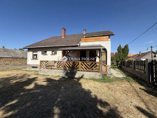 Eladó ház Harta, Jókai Mór utca 200 nm