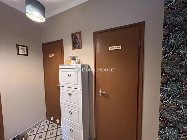 Eladó lakás Szekszárd, Zöldkert utca 63 nm