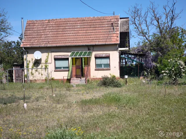 Eladó ház Zsombó 74 nm