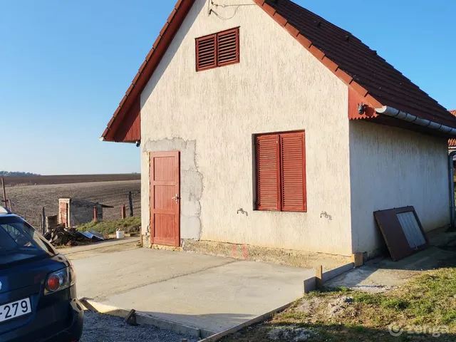 Eladó mezőgazdasági ingatlan Dombóvár 30 nm