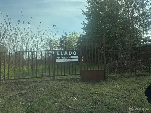 Eladó telek Cegléd 1025 nm