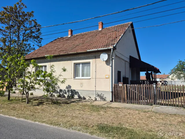 Eladó ház Pusztamérges 104 nm