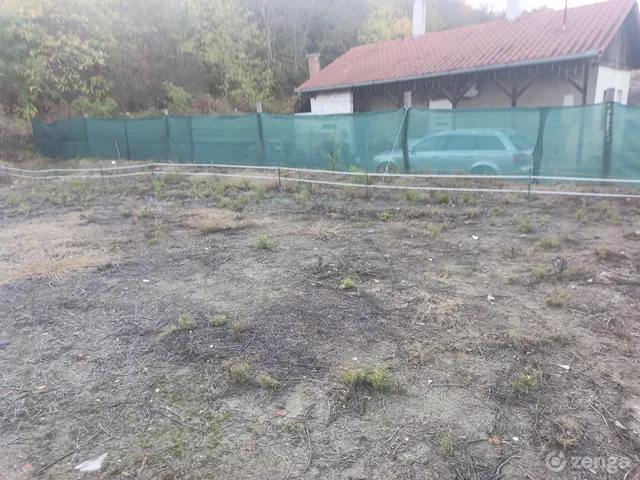 Eladó telek Vál 894 nm