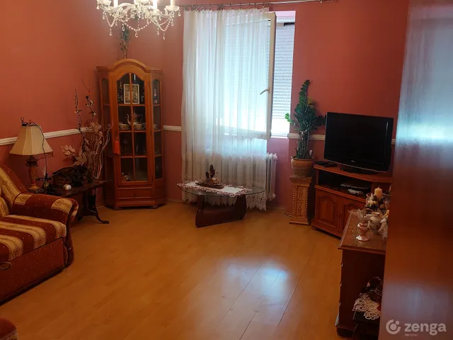 Eladó lakás Oroszlány 53 nm