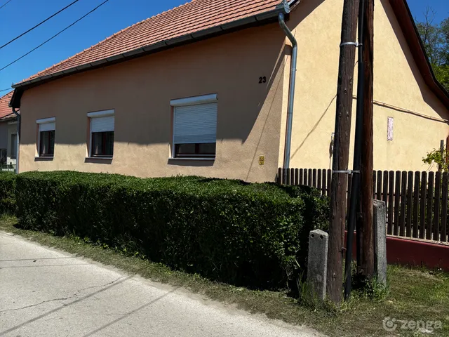 Eladó ház Tab 108 nm
