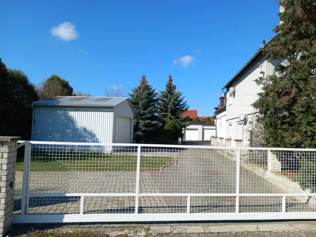 Eladó ház Székesfehérvár, Feketehegy 170 nm
