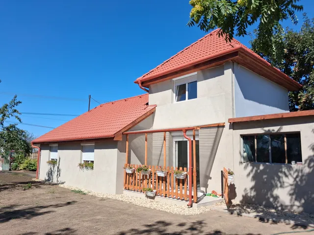 Eladó ház Csősz 90 nm