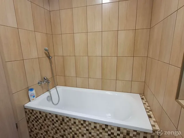 Eladó ház Székesfehérvár, Fecskepart 94 nm