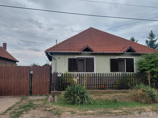 Eladó ház Kompolt 86 nm