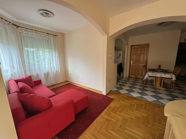 Eladó lakás Debrecen, Komlóssy utca  95 nm