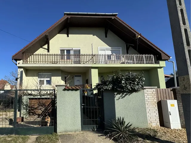 Eladó ház Hajdúsámson 140 nm