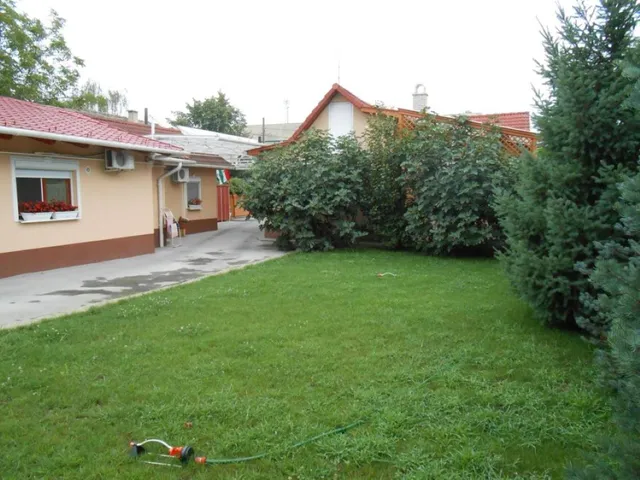 Eladó kereskedelmi és ipari ingatlan Debrecen, Kerekestelep 350 nm