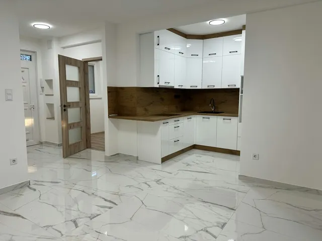 Eladó lakás Debrecen, Vargakert 61 nm