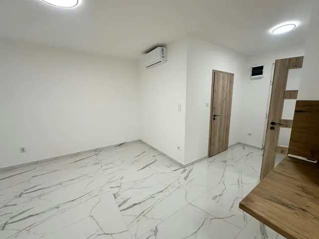 Eladó lakás Debrecen, Vargakert 61 nm