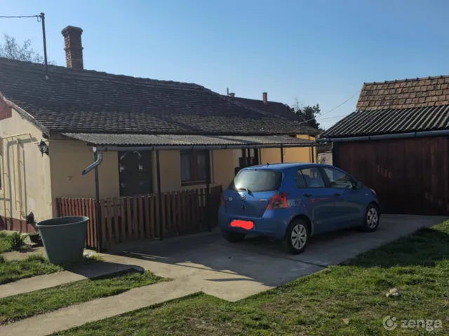 Eladó ház Kisújszállás 45 nm