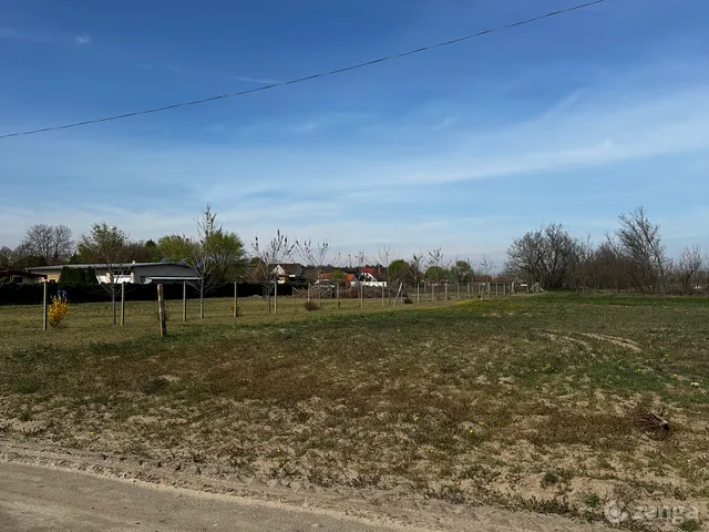 Eladó telek Zsombó 3200 nm