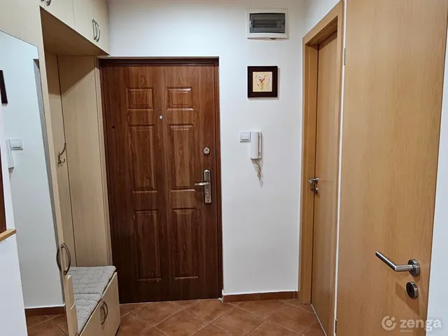 Eladó lakás Dunaújváros, Belváros 54 nm